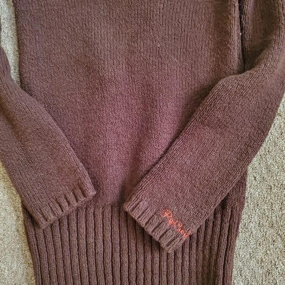 M Rip Curl Sweater - Picture 2 of 2
